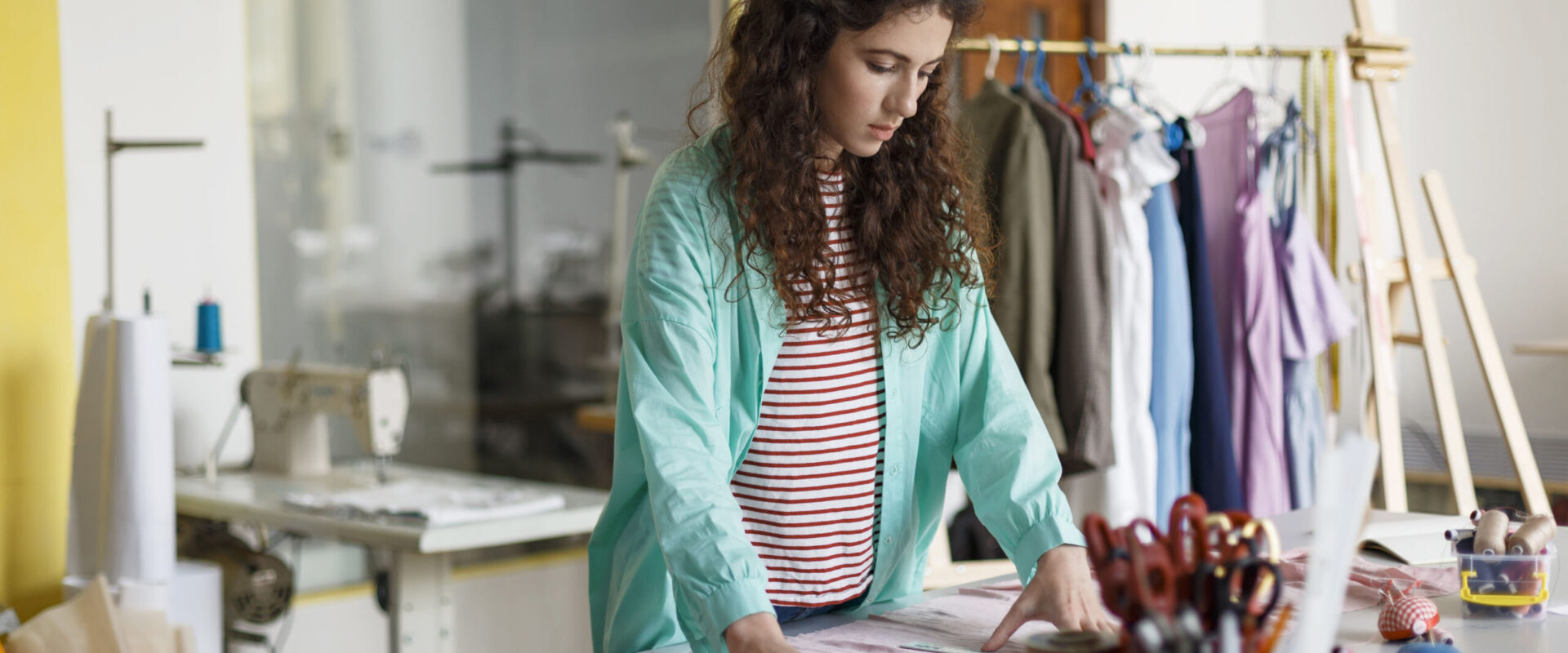 Tips para evitar errores al cortar tus prendas de vestir.